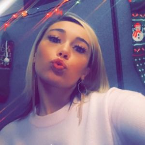 Meet your Posher, Deanna